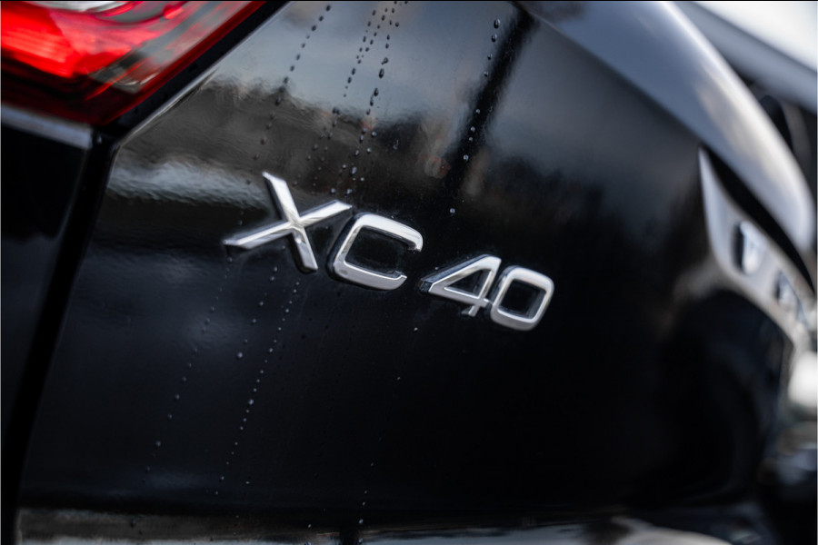 Volvo XC40 1.5 T4 Recharge Core ** Camera ** Stoelverwarming ** Winter-line