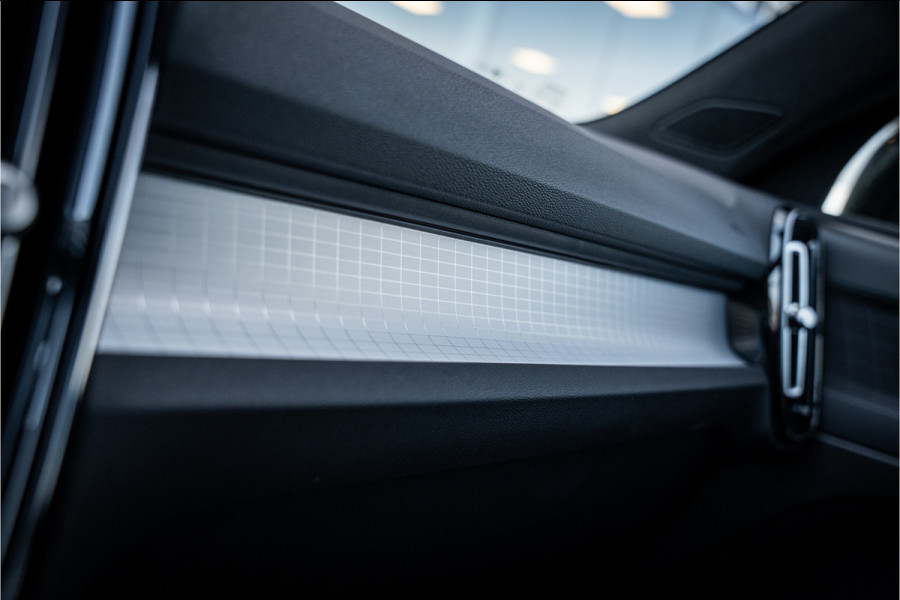 Volvo XC40 1.5 T4 Recharge Core ** Camera ** Stoelverwarming ** Winter-line