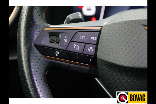 CUPRA Formentor 1.4 e-Hybrid Business 204 PK automaat | Adap. cruise | Camera | Navigatie | App. connect | Draadloze telefoonlader, sfeerverlichting, Led