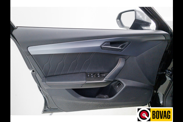 CUPRA Formentor 1.4 e-Hybrid Business 204 PK automaat | Adap. cruise | Camera | Navigatie | App. connect | Draadloze telefoonlader, sfeerverlichting, Led