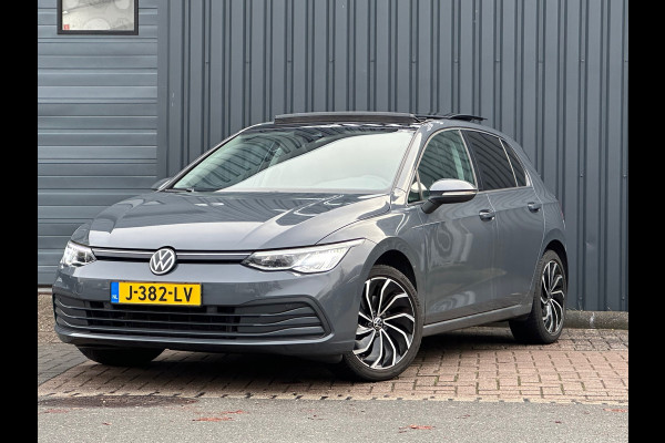 Volkswagen Golf 1.5 TSI Life Pano/ Navi / Sfeer