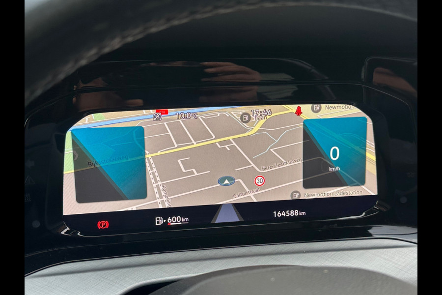 Volkswagen Golf 1.5 TSI Life Pano/ Navi / Sfeer