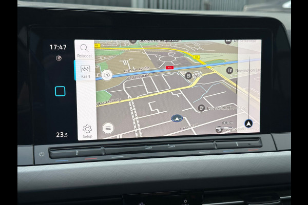 Volkswagen Golf 1.5 TSI Life Pano/ Navi / Sfeer