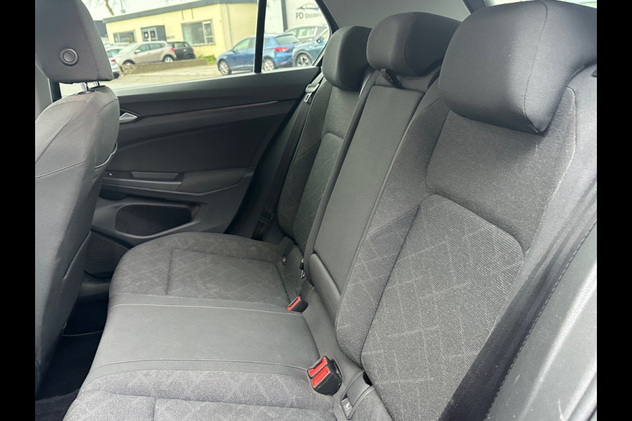 Volkswagen Golf 1.5 TSI Life Pano/ Navi / Sfeer