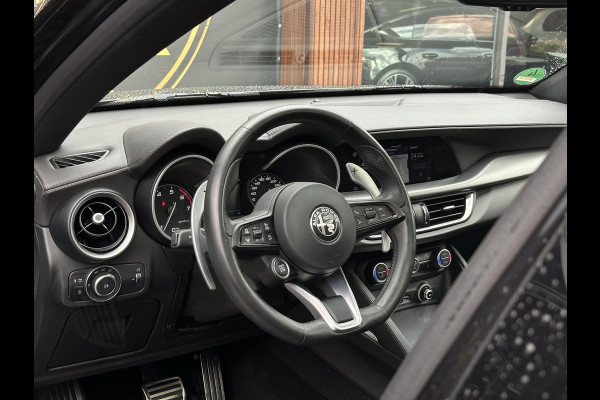 Alfa Romeo Stelvio 2.0 T AWD Veloce Panoramadak Adapt. Cruise Harman/Kardon Leer Stoelverw. 20''LM