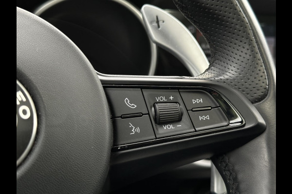 Alfa Romeo Stelvio 2.0 T AWD Veloce Panoramadak Adapt. Cruise Harman/Kardon Leer Stoelverw. 20''LM