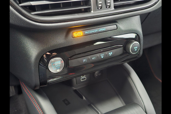 Ford Kuga 2.5 PHEV ST-Line 243 pk | Driver Assistance Pack | Wegklapbare trekhaak | 2.100 kg trekgewicht! | Winterpakket | 19 inch Licht metalen Velgen