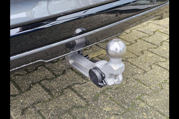 Ford Kuga 2.5 PHEV ST-Line 243 pk | Driver Assistance Pack | Wegklapbare trekhaak | 2.100 kg trekgewicht! | Winterpakket | 19 inch Licht metalen Velgen
