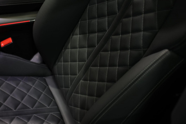 Audi Q8 60 TFSI e Quattro Competition *Pano*RS-Stoelen*B&O*4-Wiel besturing*360 Camera*