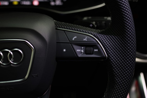 Audi Q8 60 TFSI e Quattro Competition *Pano*RS-Stoelen*B&O*4-Wiel besturing*360 Camera*