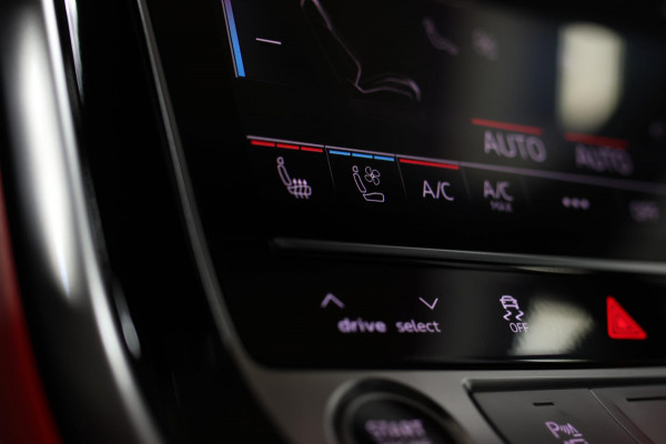 Audi Q8 60 TFSI e Quattro Competition *Pano*RS-Stoelen*B&O*4-Wiel besturing*360 Camera*
