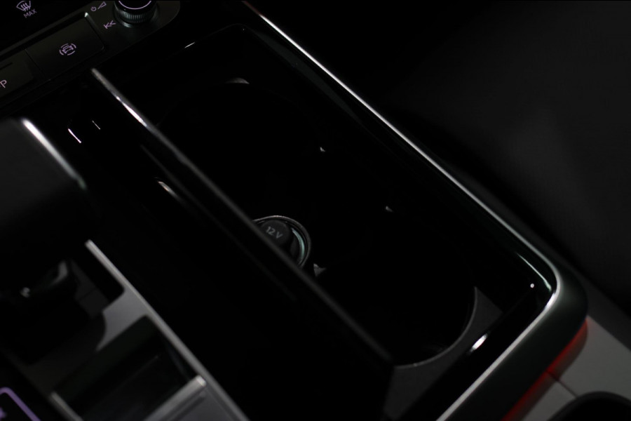 Audi Q8 60 TFSI e Quattro Competition *Pano*RS-Stoelen*B&O*4-Wiel besturing*360 Camera*