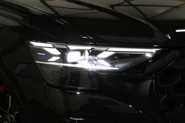 Audi Q8 60 TFSI e Quattro Competition *Pano*RS-Stoelen*B&O*4-Wiel besturing*360 Camera*