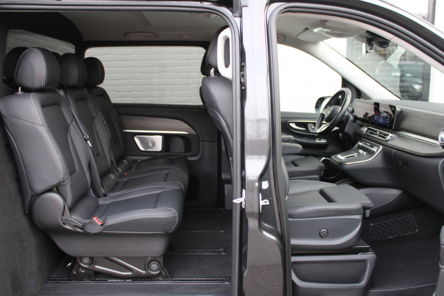 Mercedes-Benz V-Klasse 300d / XXL / 4-matic / DC / AMG / Luchtvering / Burmester / Elec Stoelen / Vol Opties / NIEUWSTAAT