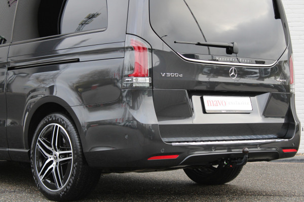 Mercedes-Benz V-Klasse 300d / XXL / 4-matic / DC / AMG / Luchtvering / Burmester / Elec Stoelen / Vol Opties / NIEUWSTAAT