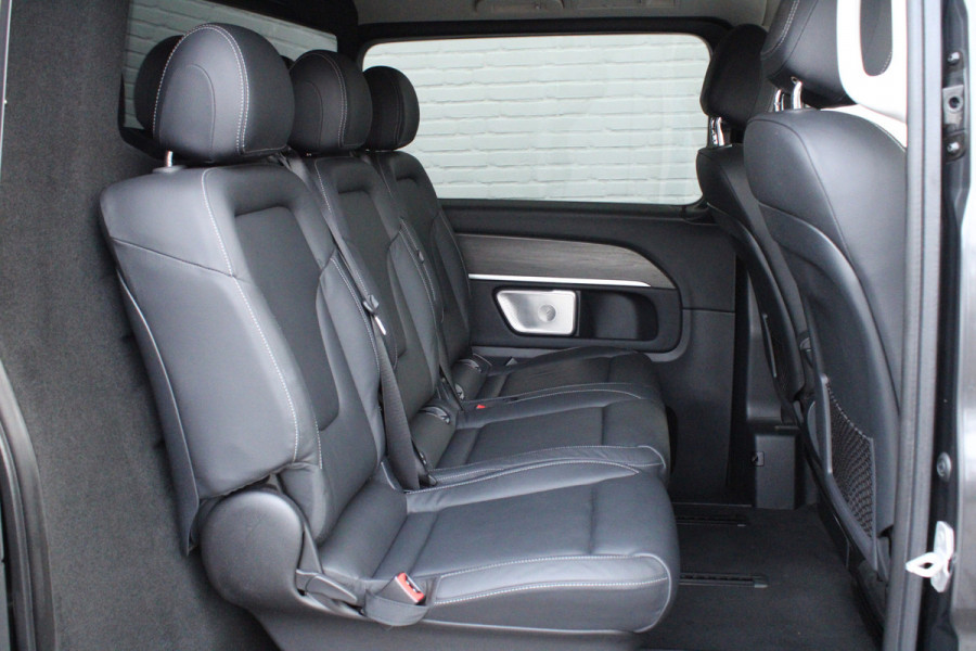 Mercedes-Benz V-Klasse 300d / XXL / 4-matic / DC / AMG / Luchtvering / Burmester / Elec Stoelen / Vol Opties / NIEUWSTAAT