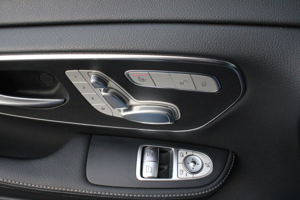 Mercedes-Benz V-Klasse 300d / XXL / 4-matic / DC / AMG / Luchtvering / Burmester / Elec Stoelen / Vol Opties / NIEUWSTAAT