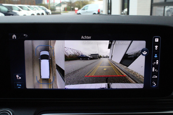 Mercedes-Benz V-Klasse 300d / XXL / 4-matic / DC / AMG / Luchtvering / Burmester / Elec Stoelen / Vol Opties / NIEUWSTAAT