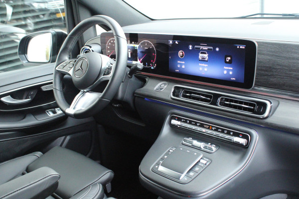 Mercedes-Benz V-Klasse 300d / XXL / 4-matic / DC / AMG / Luchtvering / Camera / Vol Opties / NIEUWSTAAT