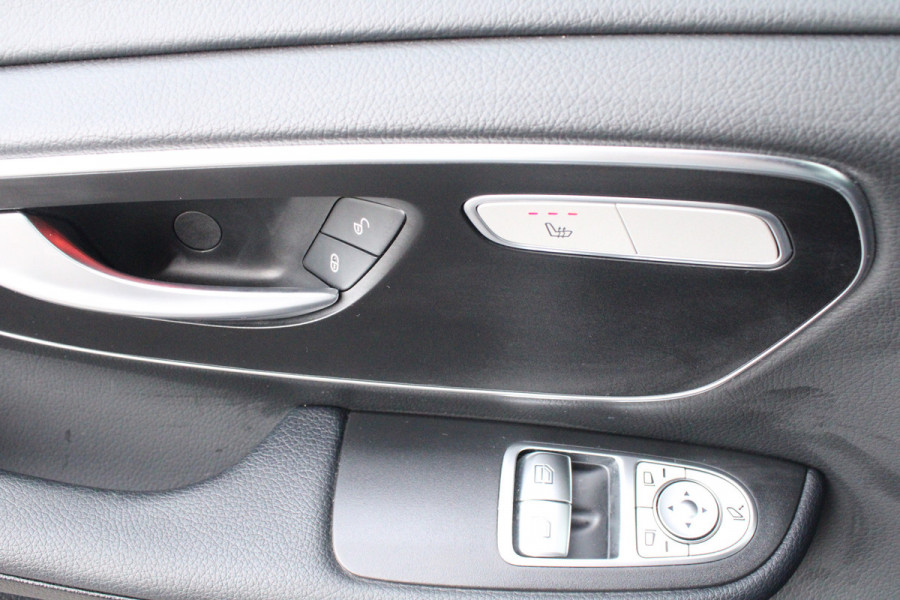 Mercedes-Benz V-Klasse 300d / XXL / 4-matic / DC / AMG / Luchtvering / Camera / Vol Opties / NIEUWSTAAT