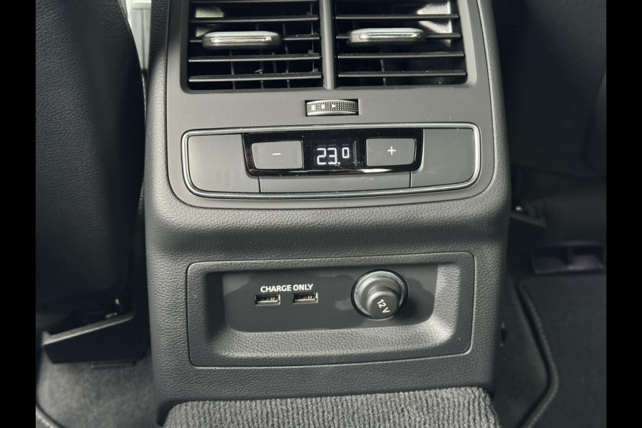 Audi A5 Sportback 35 TFSI 3x S-line Competition Zwarte hemel Cruise Climate v/a Full LED Navi Apple / Android