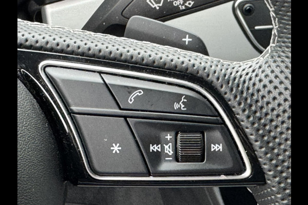 Audi A5 Sportback 35 TFSI 3x S-line Competition Zwarte hemel Cruise Climate v/a Full LED Navi Apple / Android