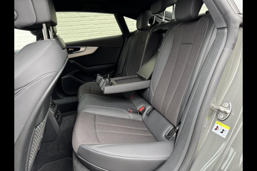 Audi A5 Sportback 35 TFSI 3x S-line Competition Zwarte hemel Cruise Climate v/a Full LED Navi Apple / Android