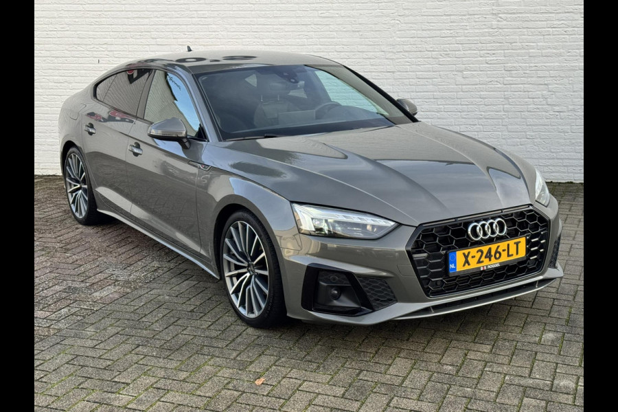 Audi A5 Sportback 35 TFSI 3x S-line Competition Zwarte hemel Cruise Climate v/a Full LED Navi Apple / Android