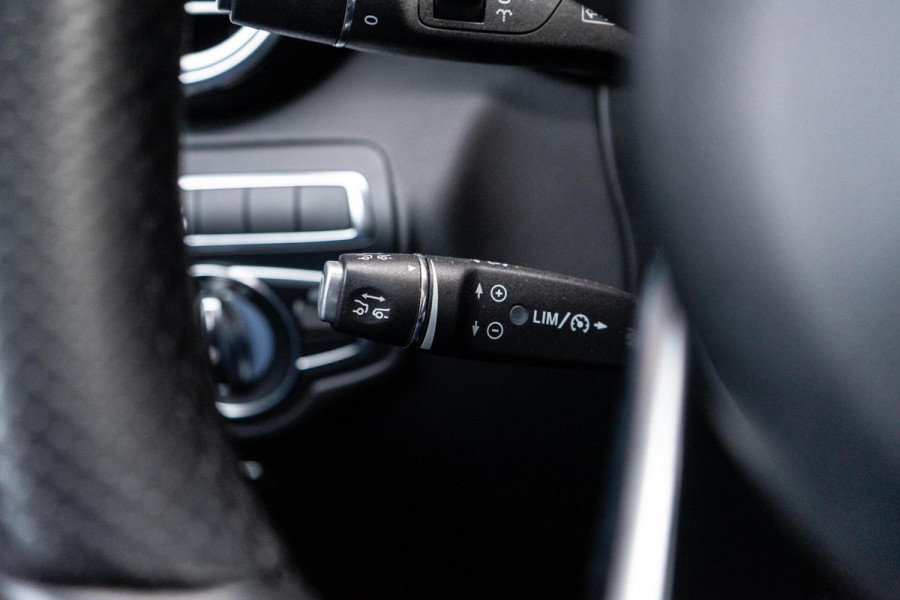 Mercedes-Benz GLC 250 4MATIC AMG Pano / Trekhaak / Camera