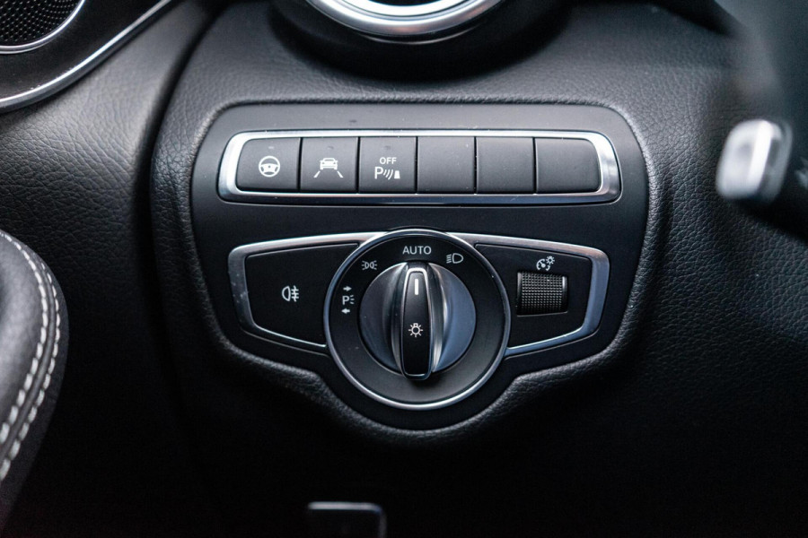 Mercedes-Benz GLC 250 4MATIC AMG Pano / Trekhaak / Camera