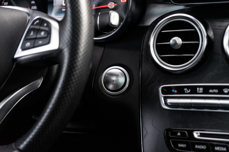 Mercedes-Benz GLC 250 4MATIC AMG Pano / Trekhaak / Camera