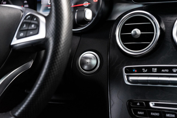 Mercedes-Benz GLC 250 4MATIC AMG Pano / Trekhaak / Camera