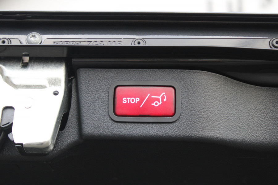 Mercedes-Benz V-Klasse 300d / Exclusive / 4-Matic / 6-Persoons / Panorama / Elec Stoelen / 360 Cam / Burmester / Vol Opties / NIEUWSTAAT