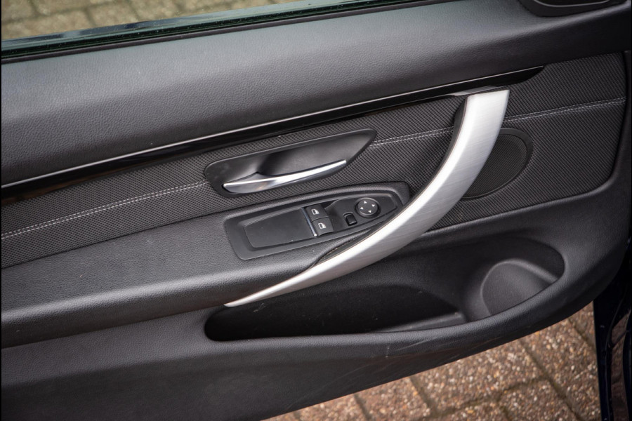 BMW 4 Serie Coupé 420i Executive Edition Xenon Navigatie Keyless