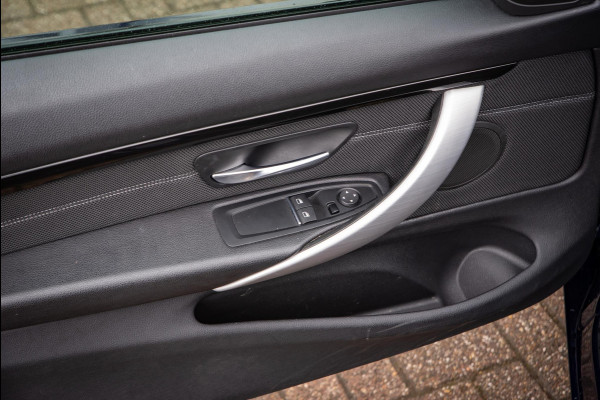 BMW 4 Serie Coupé 420i Executive Edition Xenon Navigatie Keyless