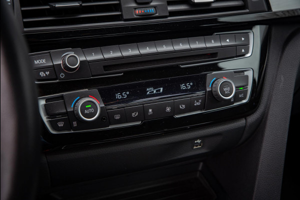 BMW 4 Serie Coupé 420i Executive Edition Xenon Navigatie Keyless