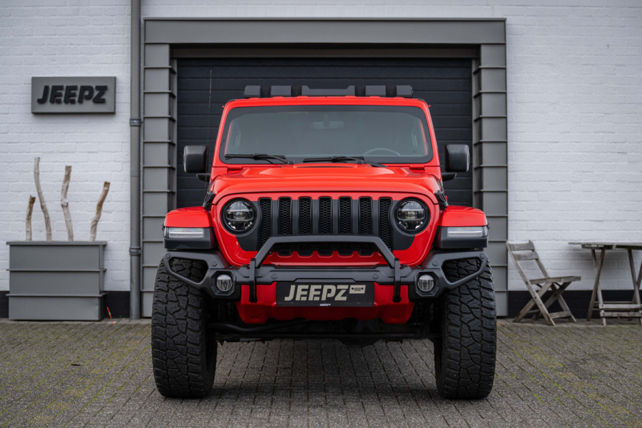 Jeep Wrangler Unlimited 2.0T - Method velgen 20" - Liftkit - Dakrek - stalen V&A bumper