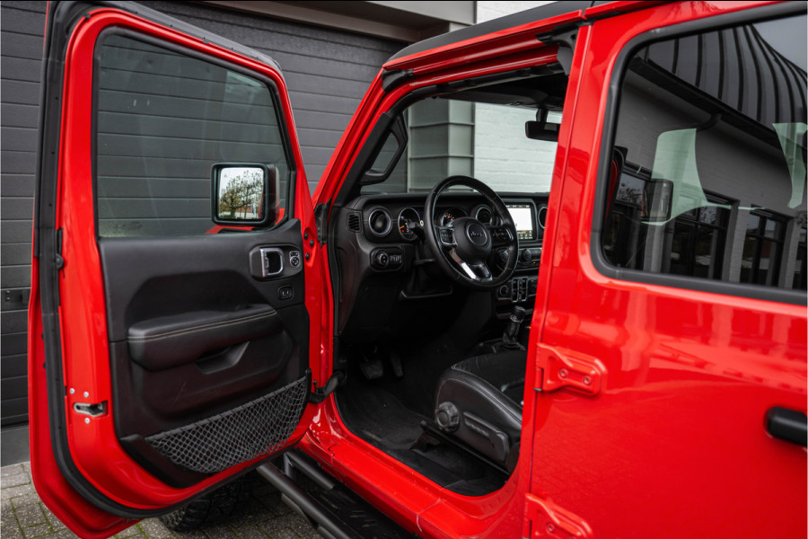 Jeep Wrangler Unlimited 2.0T - Method velgen 20" - Liftkit - Dakrek - stalen V&A bumper