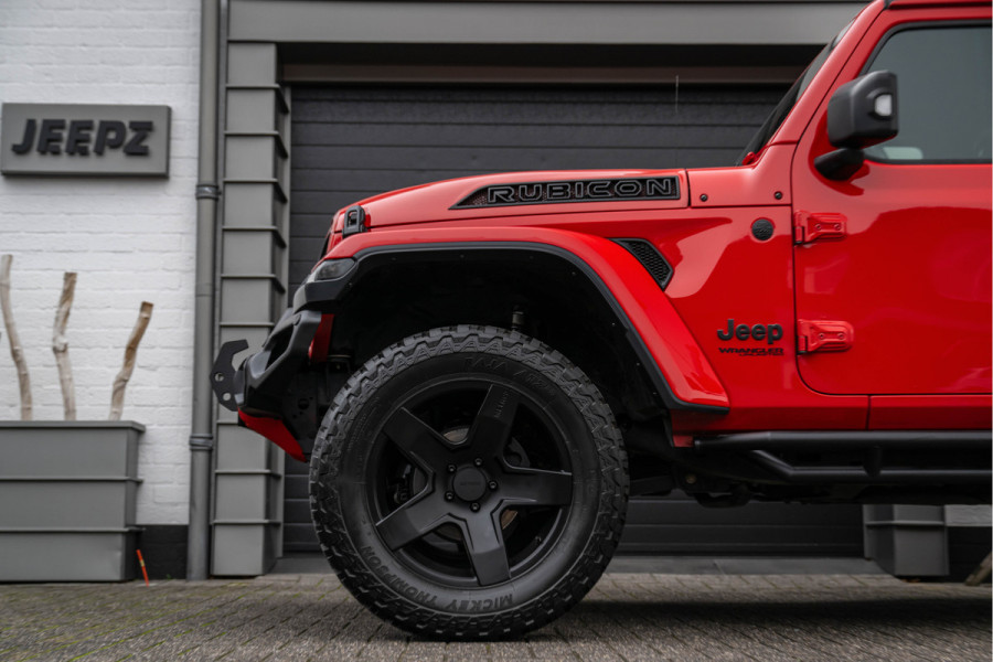 Jeep Wrangler Unlimited 2.0T - Method velgen 20" - Liftkit - Dakrek - stalen V&A bumper