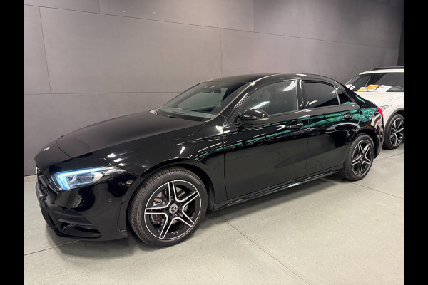 Mercedes-Benz A-Klasse 250 e AMG PREMIUM SFEERVERL/V-COCKPIT/NAVI/DAB/LED/CARPLAY/CRUISE///