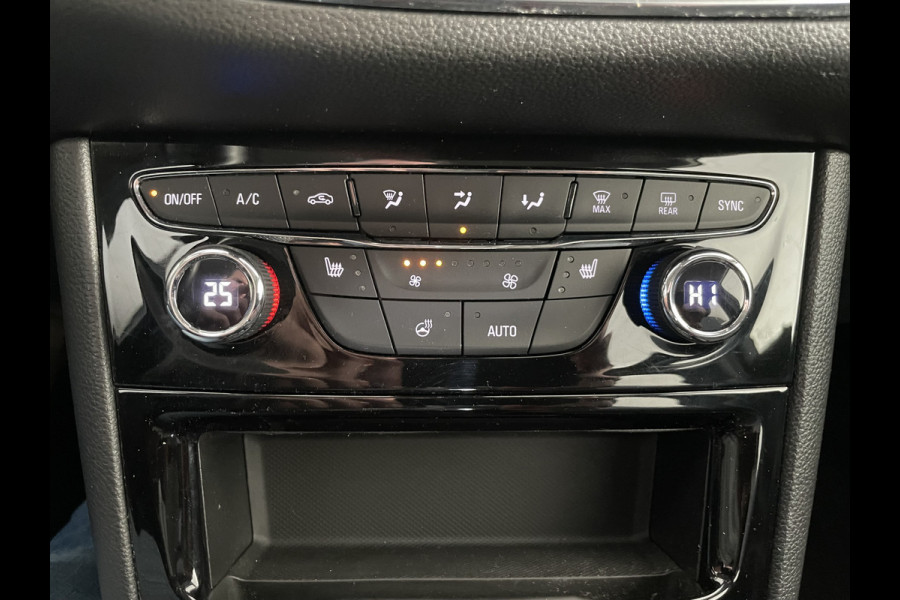 Opel Astra Sports Tourer 1.2 Business Elegance Airco - Cruise control - Parkeersensoren voor en achter - Achteruitrijcamera - Navigatie - Bluetooth - Keyless start and entry - Start/stop systeem - Stuur leder - Stuur multifunctioneel
