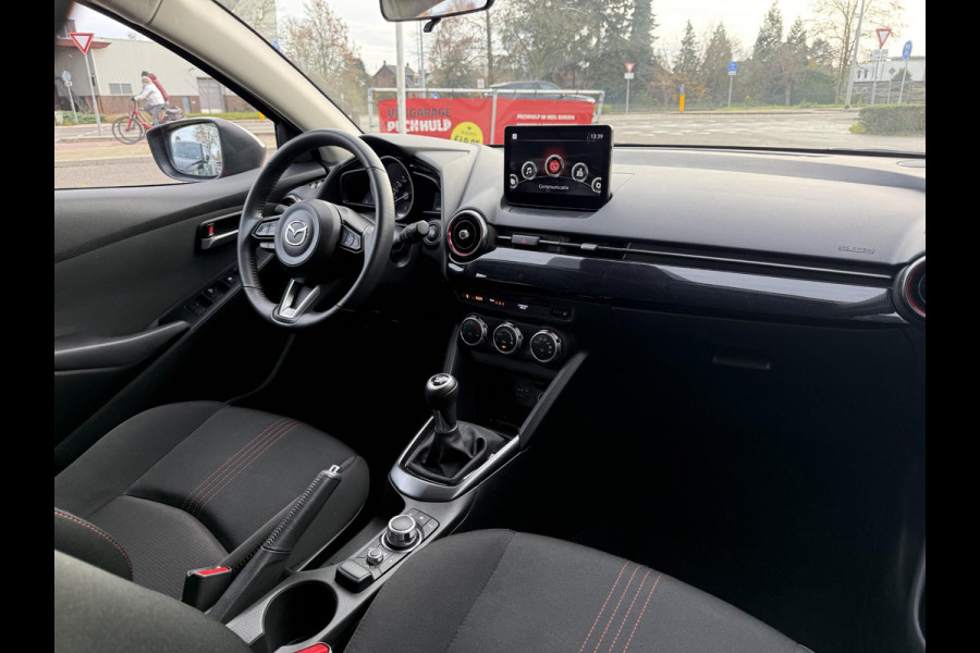 Mazda 2 1.5 e-SkyActiv-G 90 Homura | CAMERA | APPLE CARPLAY & ANDROID AUTO | 4-SEIZOENSBANDEN |