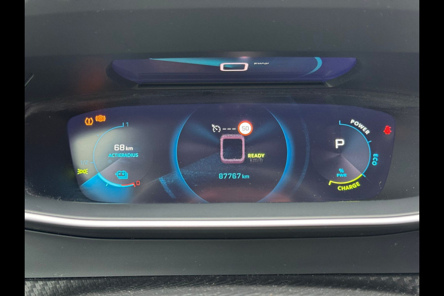Peugeot e-2008 EV Allure 50 kWh