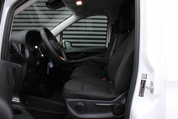 Mercedes-Benz Vito 163PK LANG JB-EDITION FULL BLACK / AMG / SPOILER / VERLAGINGSVEREN / NAVIGATIE / SIDE-BARS / FULL / NAVI