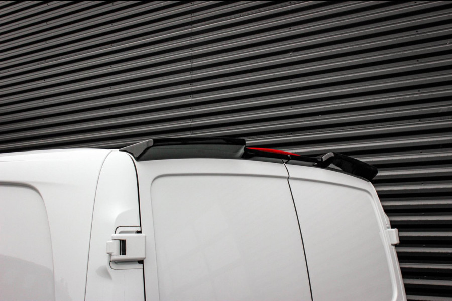 Mercedes-Benz Vito 163PK LANG JB-EDITION FULL BLACK / AMG / SPOILER / VERLAGINGSVEREN / NAVIGATIE / SIDE-BARS / FULL / NAVI