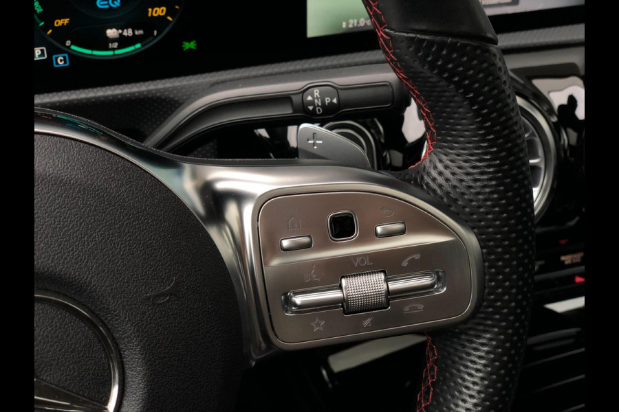 Mercedes-Benz A-Klasse 250 e PHEV AMG-Line | Climate, Cruise, Aut. Verl., Regensensor, 16'' LMV |