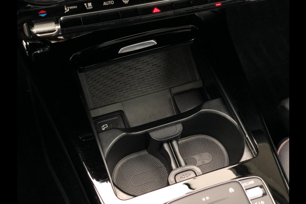 Mercedes-Benz A-Klasse 250 e PHEV AMG-Line | Climate, Cruise, Aut. Verl., Regensensor, 16'' LMV |