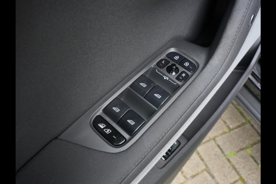 Polestar 2 Standard Range Single Motor 63kWh | SoH 97% | Stoelverwarming | Google Maps | 360 Graden