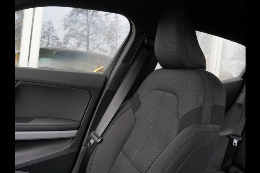 Polestar 2 Standard Range Single Motor 63kWh | SoH 97% | Stoelverwarming | Google Maps | 360 Graden