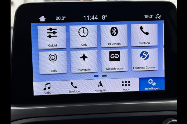 Ford FOCUS Wagon 1.0 EcoBoost Adaptive cruise Full LED Climate control Keyless Navi Winterpack Apple / Android B&O